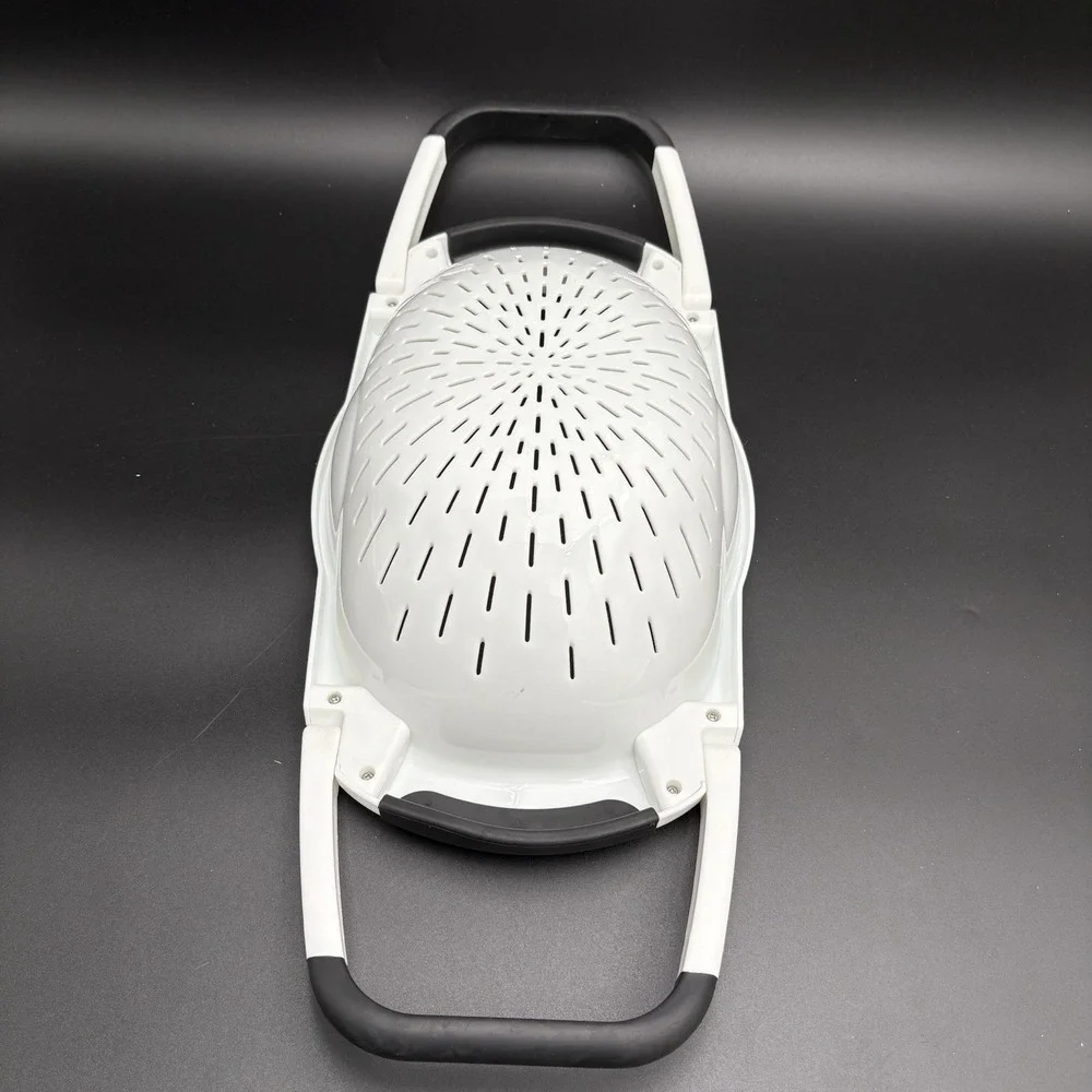 OXO Good‎ Grips Large Over the Sink Colander Strainer with Foldable Arms